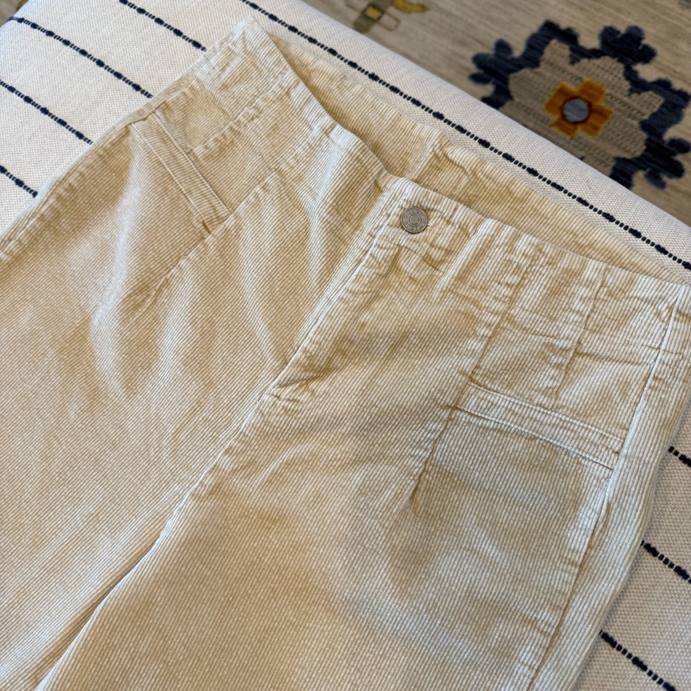 LA MIEL Women's Cream Corduroy Straight Leg Jeans - Picture 2 of 6
